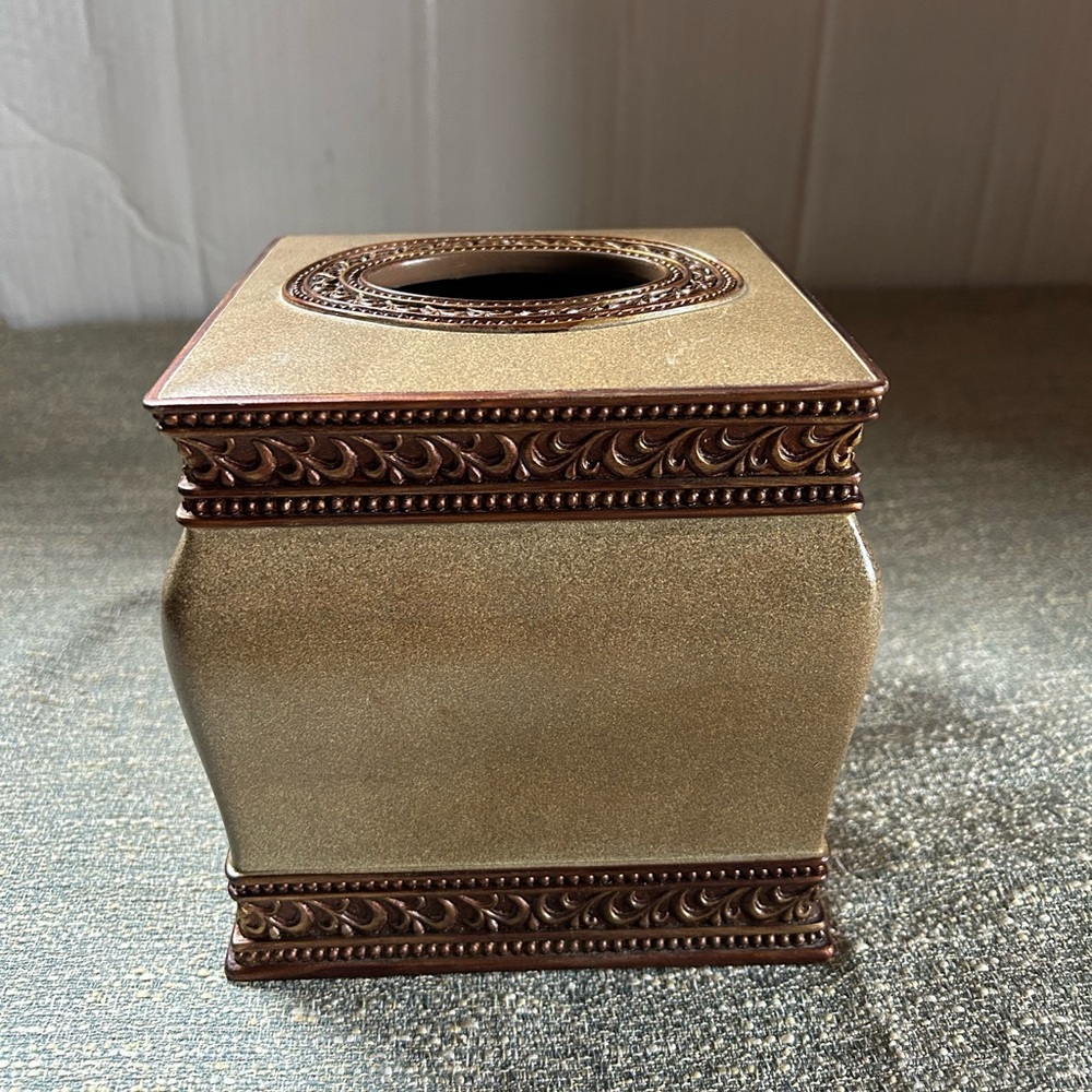 Tissue cover